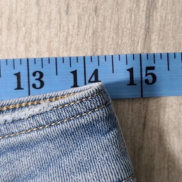 American Eagle Denim Mini Skirt Button Front Light Wash Casual Womens Size 6 - Picture 12 of 13